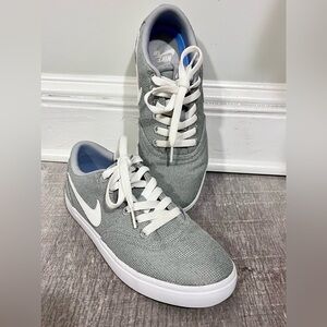 Nike SB Check Solarsoft Shoes Women's 7.5 Gray Canvas Low Athletic Sneakers
